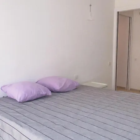 3 Pièces Avec Terrasse, Clim, Wifi, Garage En Centre-ville à - Fr-1-780-57 Appartement Sainte-Maxime