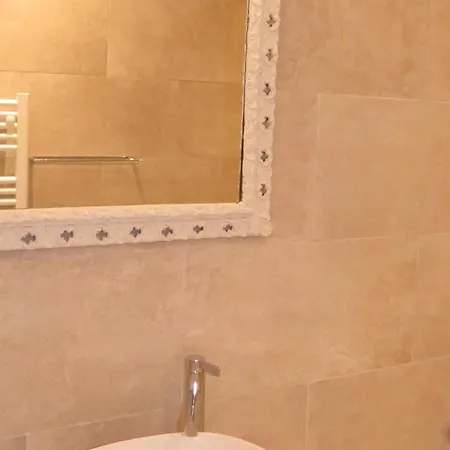 Appartement 3 Pièces Avec Terrasse, Clim, Wifi, Garage En Centre-ville à - Fr-1-780-57